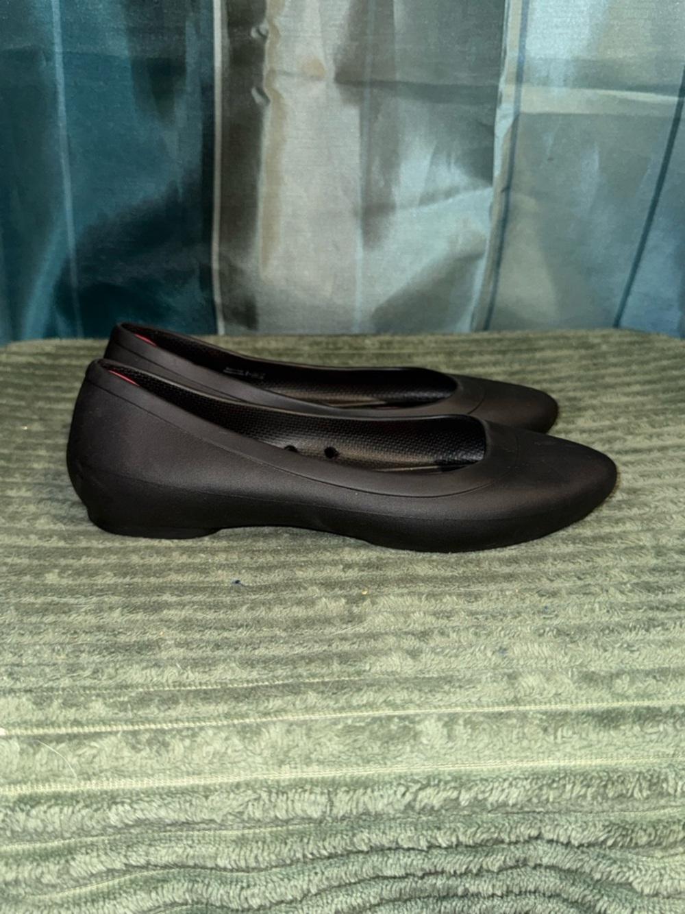CROCS Women's Black Slip-On Ballet Flats
